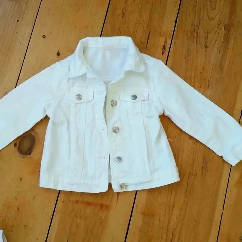 Zara Ripped White Denim Jacket Size 5